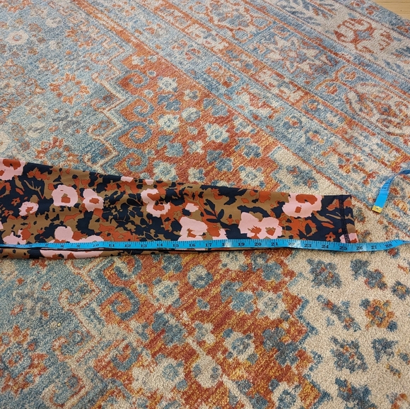 Prana Women's XS Kimble Printed 7/8 Legging Pants Nordic Pink Wildflower - Picture 11 of 11